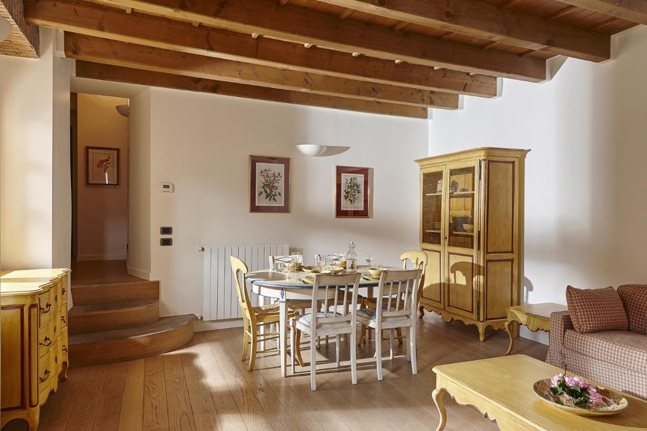 Joivy Charming Apartment Centre Of Como Kültér fotó